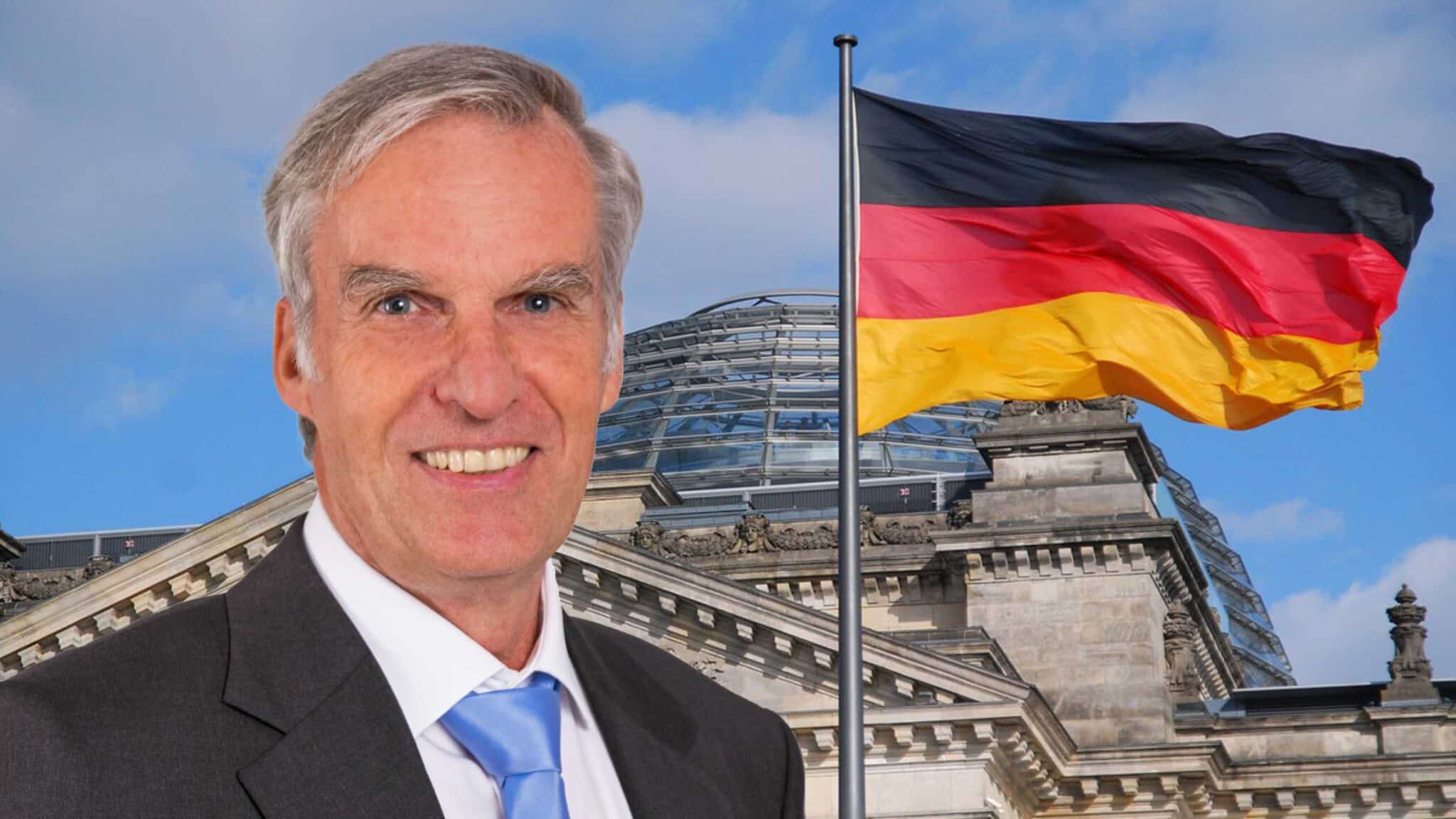 Hollnagel_Bruno_FotoAfD_Reichstag_Flagge
